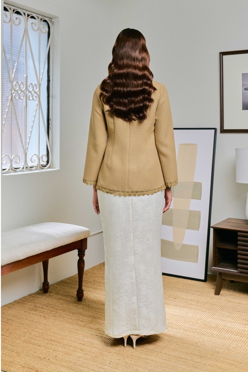 Widuri In Tanah (Tan Brown)