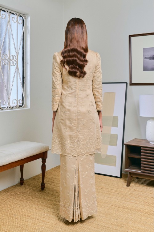 Indah In Tanah (Nude Brown)