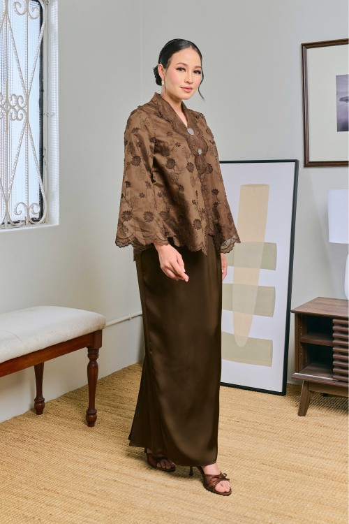 Jelita In Cengkih (Dark Brown)