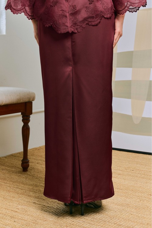 Jelita In Dewangga (Dark Maroon)
