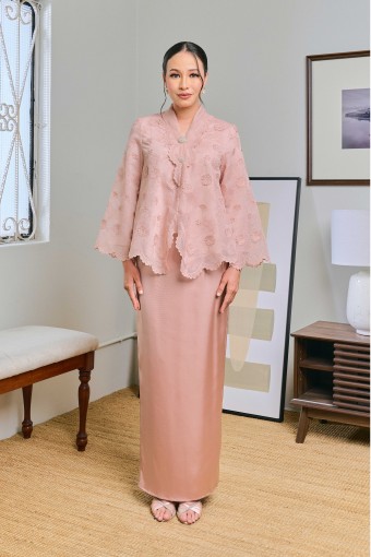 Jelita In Sakura (Peachy Pink)
