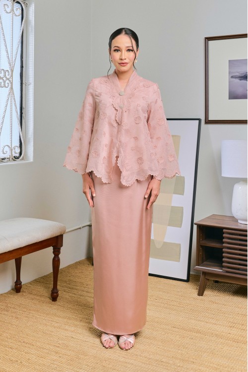 Jelita In Sakura (Peachy Pink)