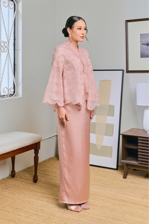 Jelita In Sakura (Peachy Pink)
