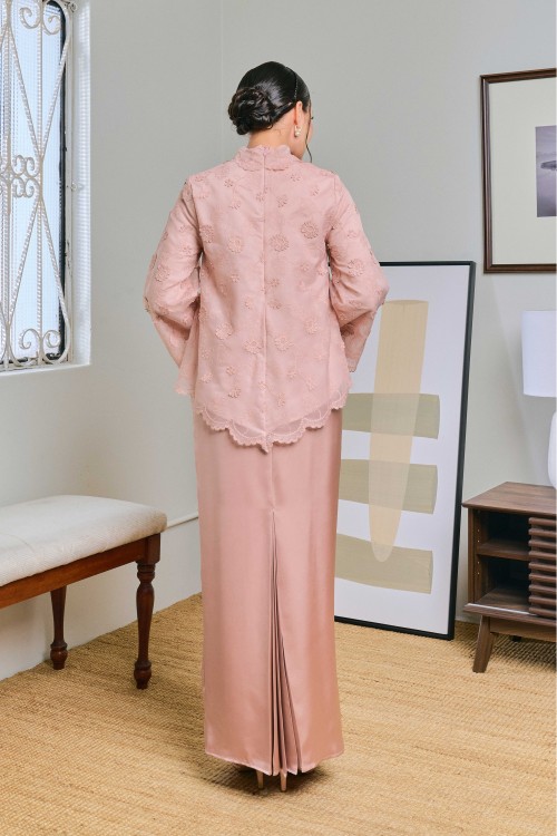 Jelita In Sakura (Peachy Pink)