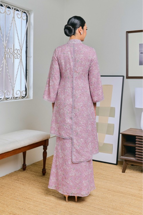 Seroja In Gandaria (Soft Lilac)