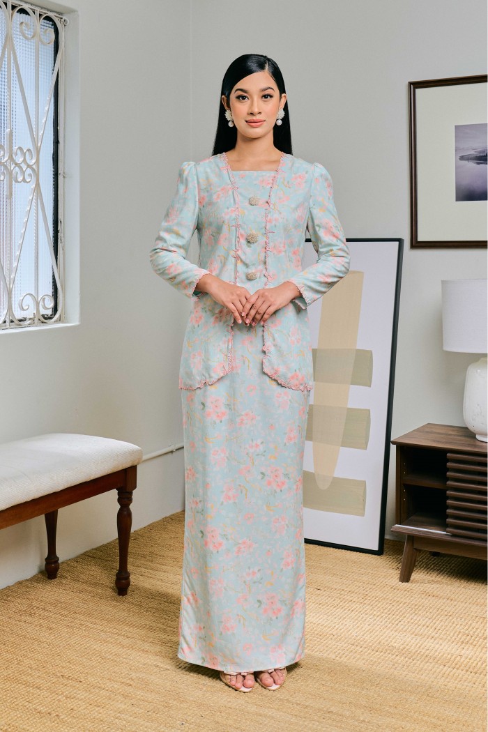 Bayu In Firus (Blue Peach)