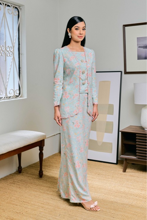 Bayu In Firus (Blue Peach)