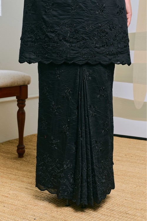 Indah In Langking (Black)