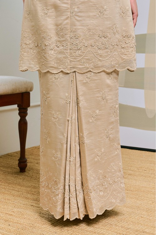 Indah In Tanah (Nude Brown)