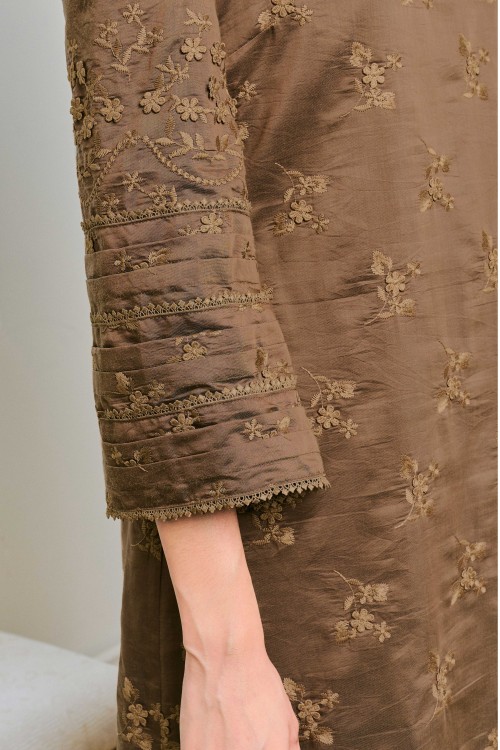 Indah In Cengkih (Dark Brown)