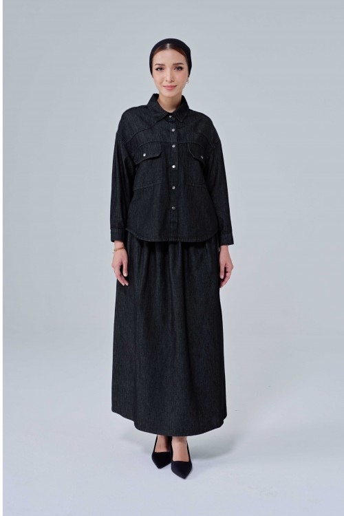 Emery Set In Black