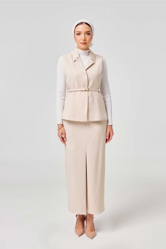 Vera Set In Porcelain