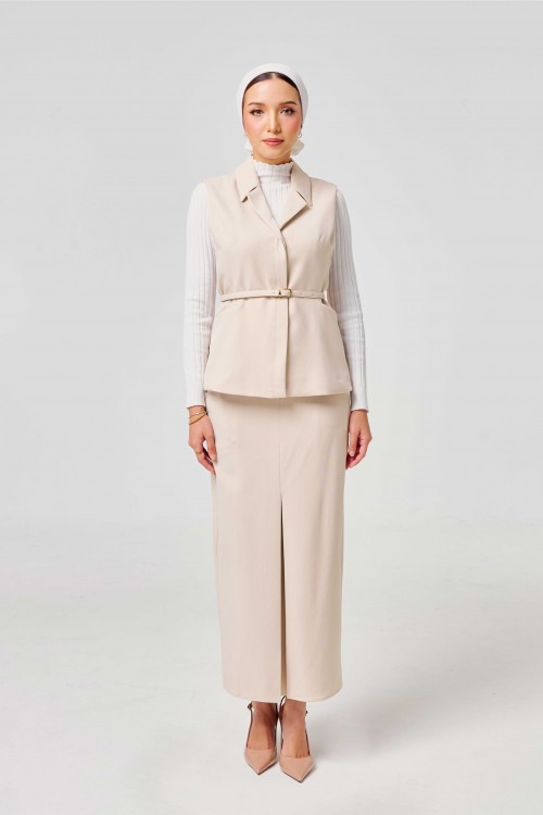 Vera Set In Porcelain