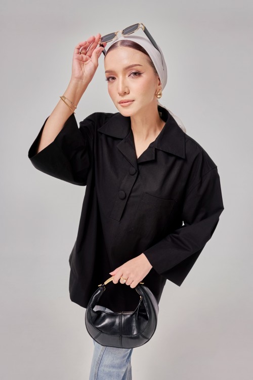 Caline Oversized Top In Black