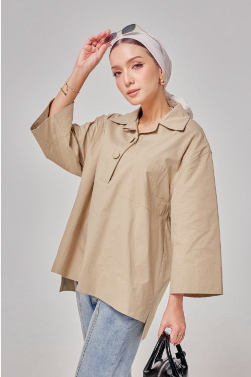Caline Oversized Top In Camel Brown