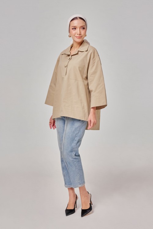 Caline Oversized Top In Camel Brown