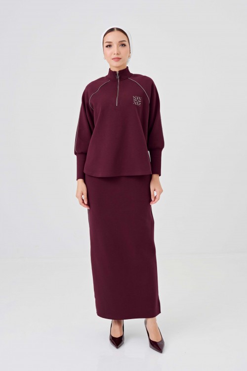 Avenna Set In Burgundy