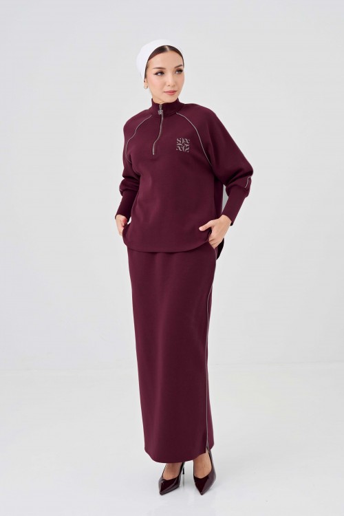 Avenna Set In Burgundy