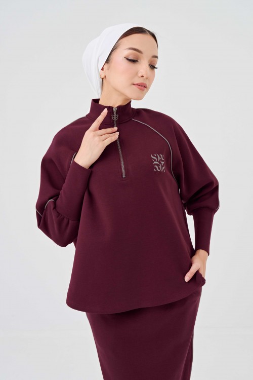 Avenna Set In Burgundy