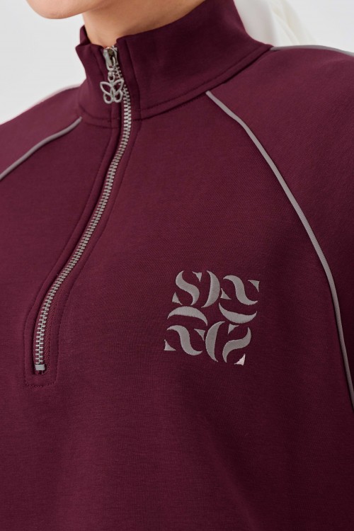 Avenna Set In Burgundy