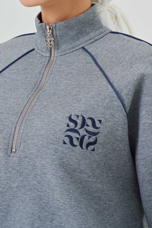 Avenna Set In Grey