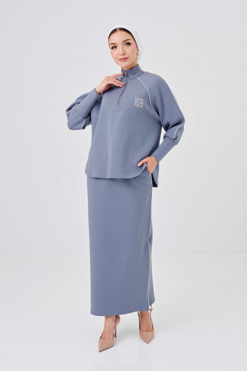 Avenna Set In Greyish Blue