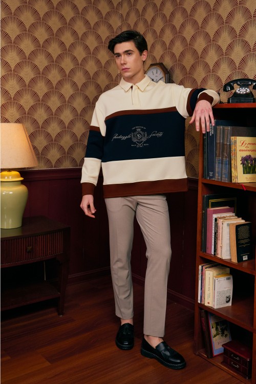 Usher Unisex Jumper In Ivory