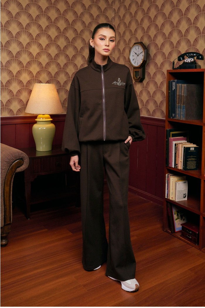 Deseree Set In Dark Brown