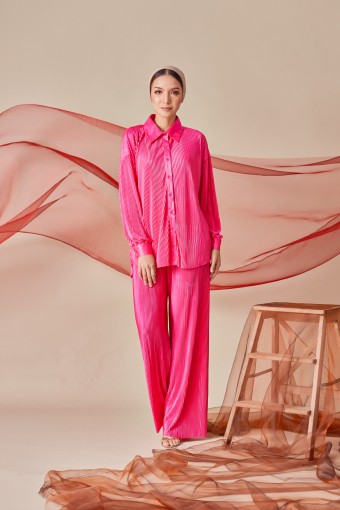 Moura Suit In Hotpink